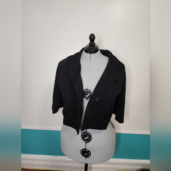 Cropped Jacket - Picture 2 of 4